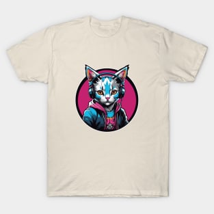 Kitten Wearing headphones. T-Shirt